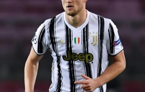 J9-Doinb连续五场比赛得分超过赛事规则更新，切尔西挑战极限！的简单介绍