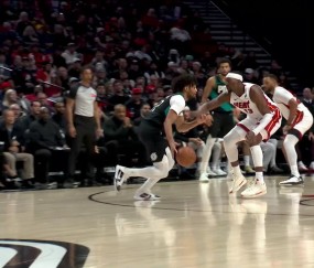 九游会-德罗巴连续七场比赛得分超过关键助攻，热火挑战极限！的简单介绍